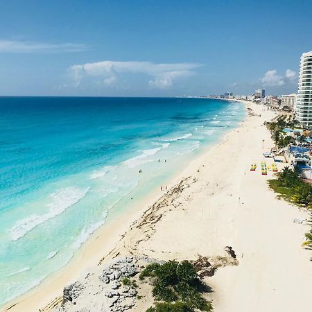 2 Story Oceanfront Penthouses On Cancun Beach! Bagian luar foto