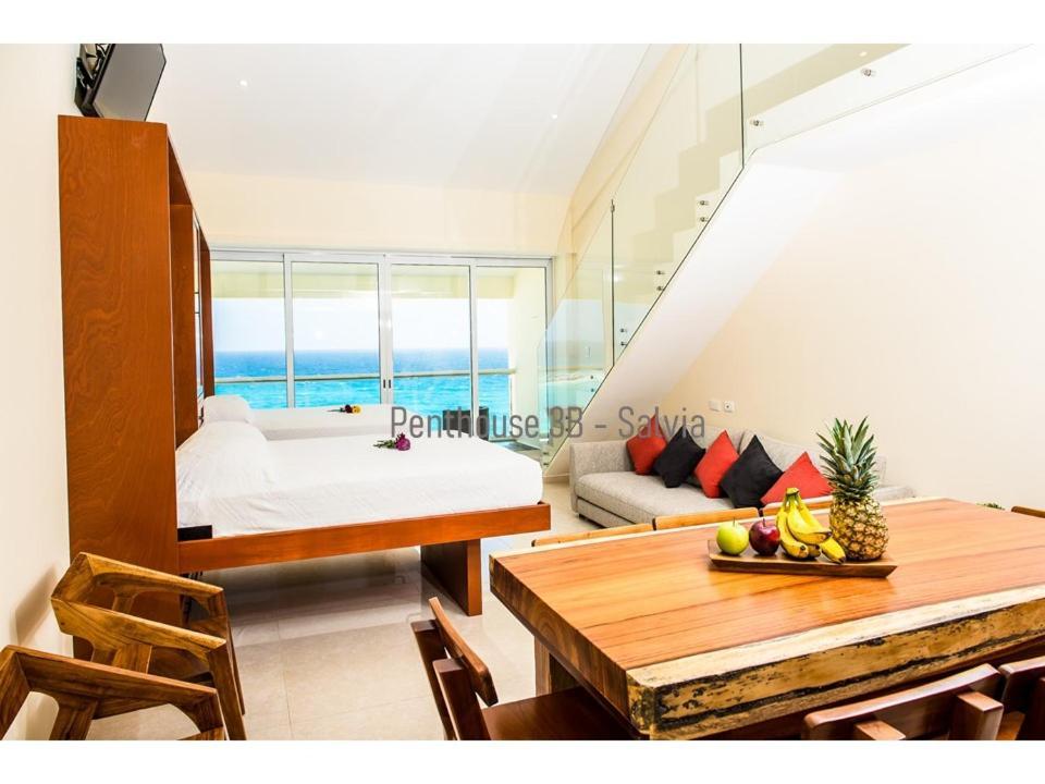 2 Story Oceanfront Penthouses On Cancun Beach! Bagian luar foto