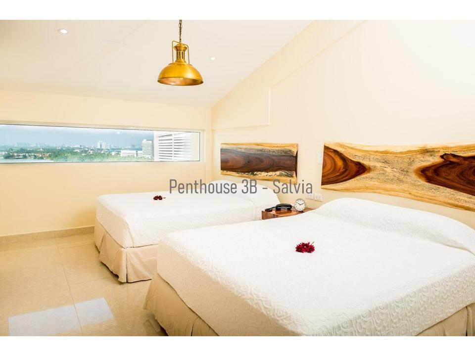 2 Story Oceanfront Penthouses On Cancun Beach! Bagian luar foto