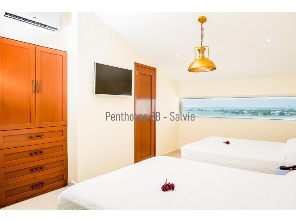 2 Story Oceanfront Penthouses On Cancun Beach! Bagian luar foto
