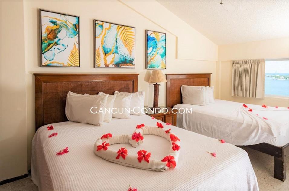 2 Story Oceanfront Penthouses On Cancun Beach! Bagian luar foto