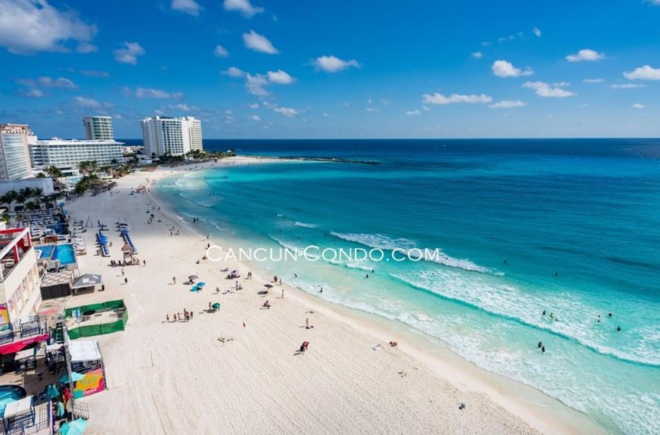 2 Story Oceanfront Penthouses On Cancun Beach! Bagian luar foto