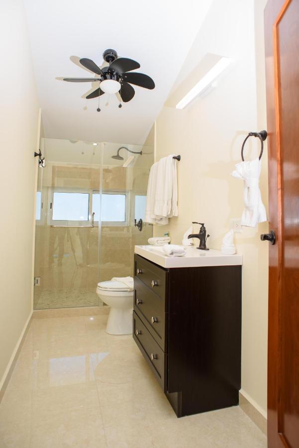 2 Story Oceanfront Penthouses On Cancun Beach! Bagian luar foto
