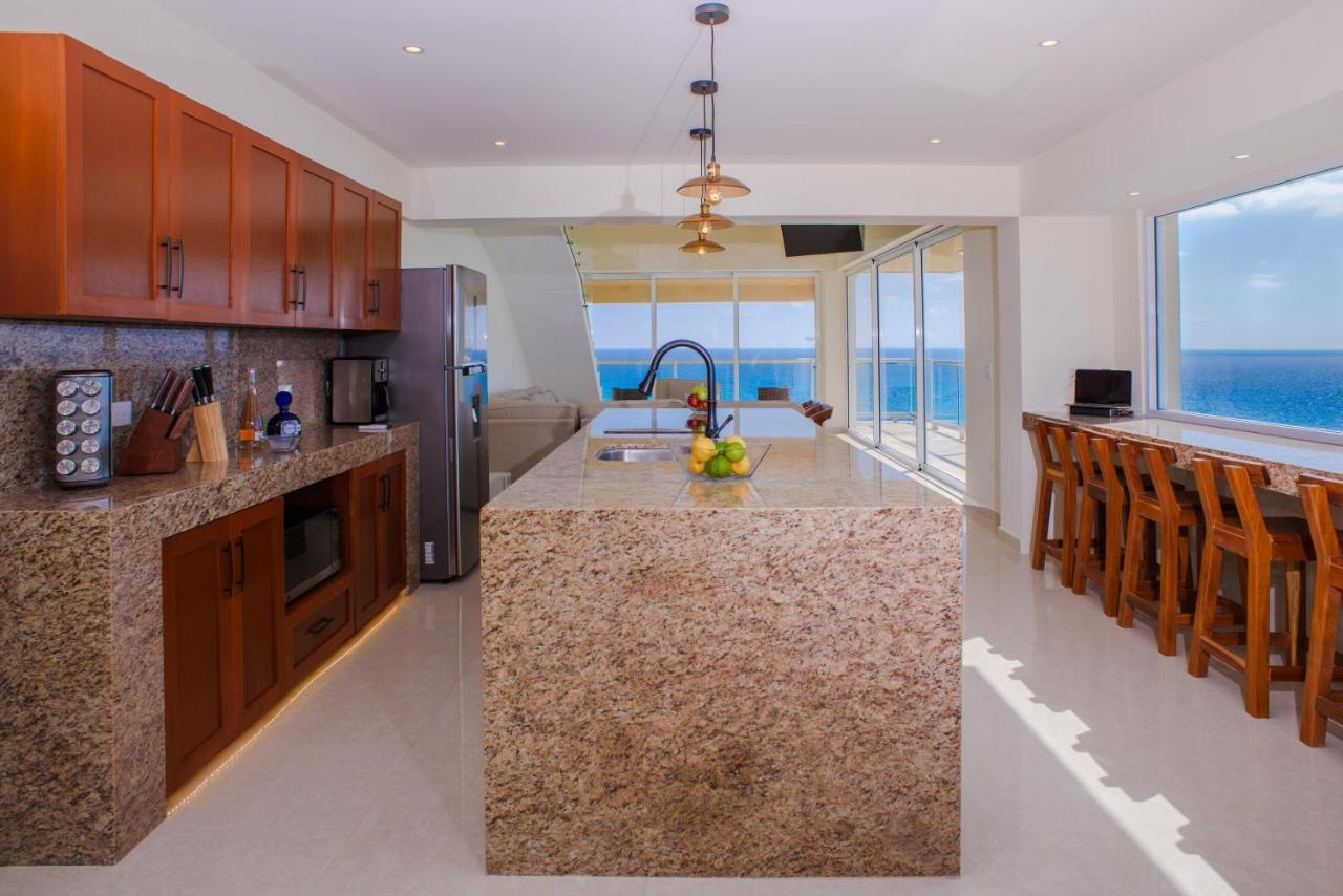 2 Story Oceanfront Penthouses On Cancun Beach! Bagian luar foto