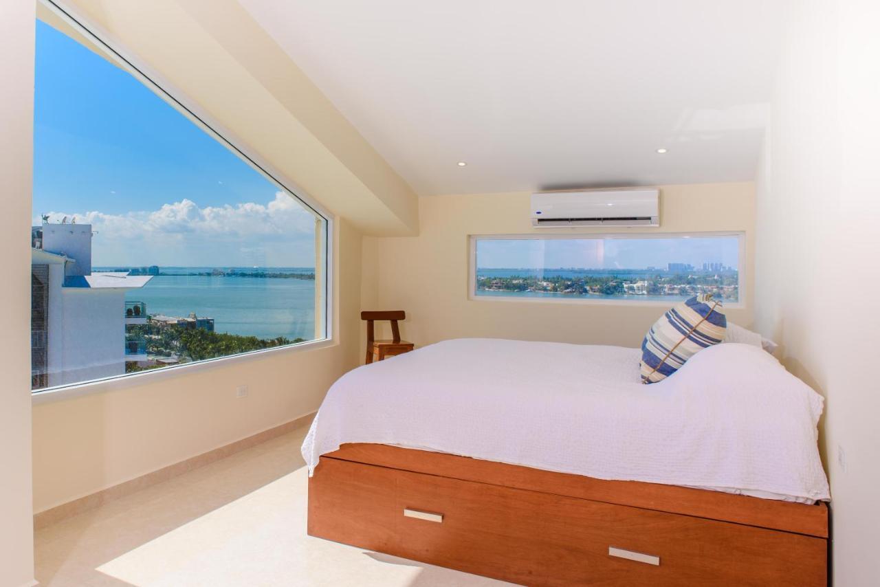 2 Story Oceanfront Penthouses On Cancun Beach! Bagian luar foto